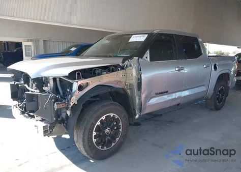 2024 Toyota Tundra Sr5 4Wd z USA, uszkodzony, nr VIN 5TFLA5DB1RX132370